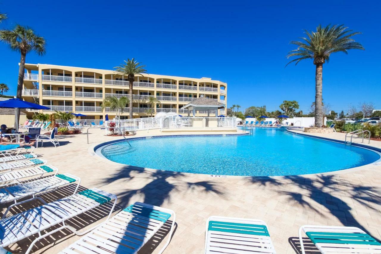 Coral Reef Resort Сант Пит Бич Экстерьер фото